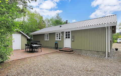 Gesina - 600M to the Fjord: Dak, Huis, Land Lot, Huis, Verblijf, Landgoed, Garden Gebouwen, Schaduw, Blokhut, Landscaping