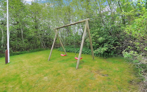 Gesina - 600M to the Fjord: Dak, Huis, Land Lot, Huis, Verblijf, Landgoed, Garden Gebouwen, Schaduw, Blokhut, Landscaping