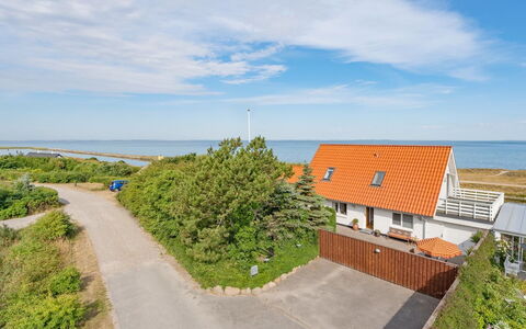 Yorrick - 50M to the Fjord: Huis, Verblijf, Kust, Oceaan, Landgoed, Tropen, Gang, Balkon, Stock Fotografie