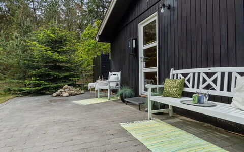 Freda - 100M to the Fjord: Dak, Huis, Land Lot, Huis, Verblijf, Landgoed, Garden Gebouwen, Schaduw, Blokhut, Landscaping