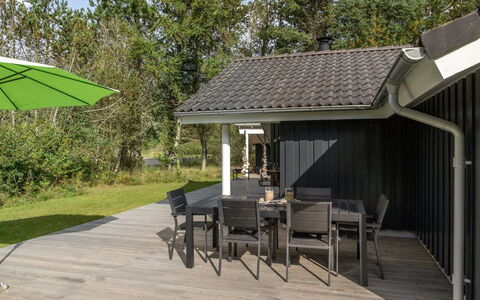 Grimi - 4Km from the Sea: Verblijf, Huis, Huis, Dak, Veranda, Landgoed, Siding, Garden Gebouwen, Boerderij, Werf