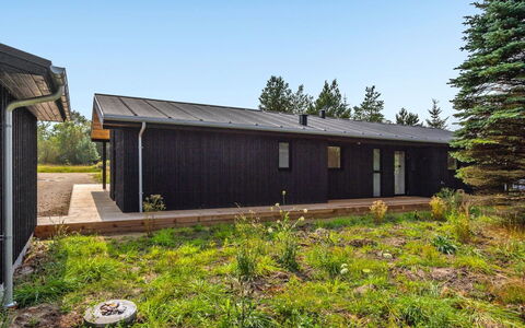 Vigga - 800M from the Sea: Architectuur, Dak, Huis, Samengesteld Materiaal, Daylighting, Siding, Oprit