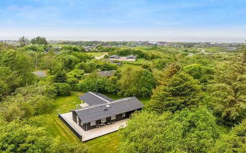 Jarno - 1Km from the Sea: Plafond, Flooring, Interieur Ontwerp, Verdieping, Samengesteld Materiaal, Meubilair, Toevlucht, Hotel, Ontwerp, Daylighting