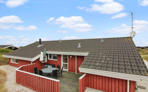 Gamal - 400M from the Sea: Meubilair, Interieur Ontwerp, Flooring, Hout, Verdieping, Plafond, Houten Vloer, Stoel, Tafel, Verlichting