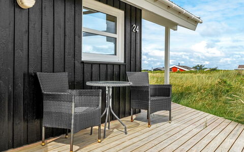 Fanni - 460M from the Sea: Meubilair, Interieur Ontwerp, Flooring, Hout, Verdieping, Plafond, Houten Vloer, Stoel, Tafel, Verlichting