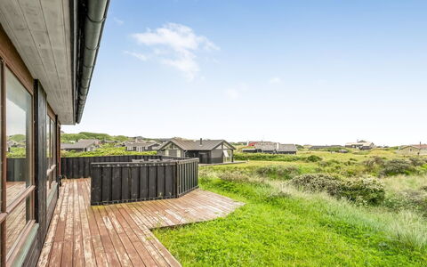 Yma - 200M from the Sea: Plafond, Flooring, Interieur Ontwerp, Verdieping, Samengesteld Materiaal, Meubilair, Toevlucht, Hotel, Ontwerp, Daylighting