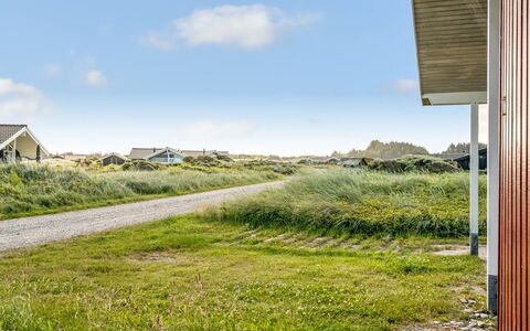 Jolanta - 250M from the Sea: Zwembad, Buitenmeubels, Meubilair, Toevlucht, Flagstone, Eco Hotel, Schaduw, Stoel, Vrije Tijd, Landgoed
