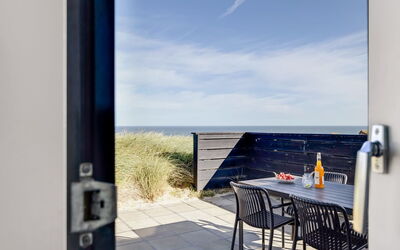 Antonie - 95M from the Sea