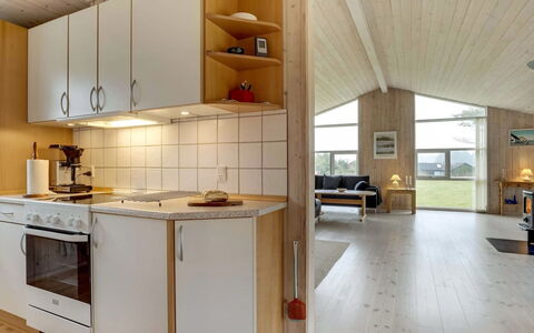Sampsa - 600M from the Sea: Interieur Ontwerp, Flooring, Meubilair, Hout, Plafond, Verdieping, Keuken, Kamer, Lichte Inrichting, Appartement
