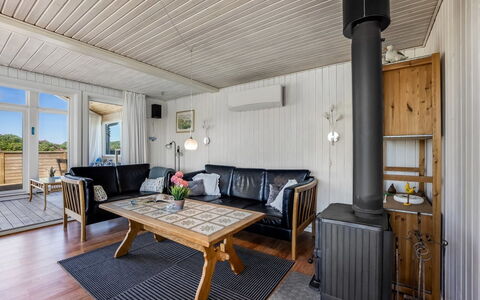 Olla - 300M from the Sea: Zwembad, Buitenmeubels, Meubilair, Toevlucht, Flagstone, Eco Hotel, Schaduw, Stoel, Vrije Tijd, Landgoed