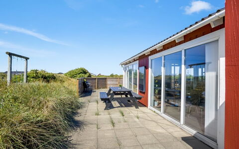Olla - 300M from the Sea: Zwembad, Buitenmeubels, Meubilair, Toevlucht, Flagstone, Eco Hotel, Schaduw, Stoel, Vrije Tijd, Landgoed