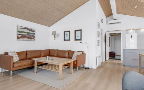 Albina - 844M from the Sea: Meubilair, Interieur Ontwerp, Bankstel, Flooring, Verdieping, Hout, Plafond, Woonkamer, Kamer, Houten Vloer