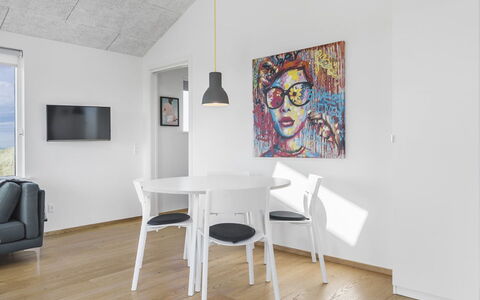 Aaltje - 65M from the Sea: Huis, Huis, Deur, Dak, Verblijf, Landgoed, Tuin, Schaduw, Siding, Werf