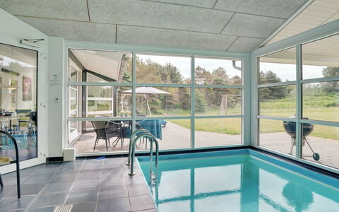 Aiyana - 530M from the Sea: Zwembad, Flooring, Plafond, Deur, Verdieping, Samengesteld Materiaal, Schaduw, Toevlucht, Stoel, Glas