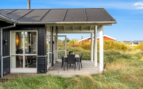 Eskil - 656M from the Sea: Meubilair, Interieur Ontwerp, Flooring, Hout, Verdieping, Plafond, Houten Vloer, Stoel, Tafel, Verlichting