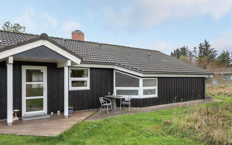 Carlina - 1.3Km from the Sea: Dak, Huis, Huis, Verblijf, Siding, Deur, Garden Gebouwen, Landgoed, Boerderij, Schuur
