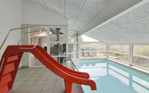 Ilmo - 950M from the Sea: Plafond, Daylighting, Ontwerp, Chute, Zwembad, Toevlucht, Zolder, Trap