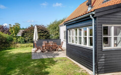 Marijanne - 500M from the Sea: Hout, Dak, Architectuur, Huis, Huis, Verblijf, Siding, Hardwood, Helling, Landgoed