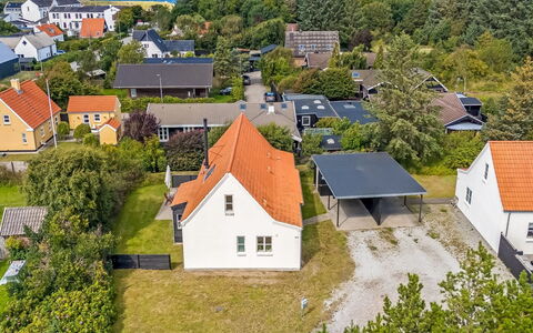 Marijanne - 500M from the Sea: Hout, Dak, Architectuur, Huis, Huis, Verblijf, Siding, Hardwood, Helling, Landgoed