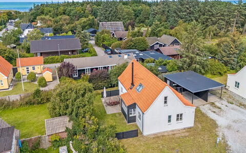Marijanne - 500M from the Sea: Hout, Dak, Architectuur, Huis, Huis, Verblijf, Siding, Hardwood, Helling, Landgoed