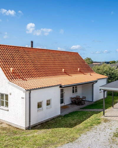 Marijanne - 500M from the Sea