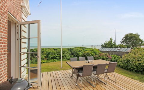 Kosara - 50M from the Sea: Architectuur, Dak, Huis, Samengesteld Materiaal, Daylighting, Siding, Oprit