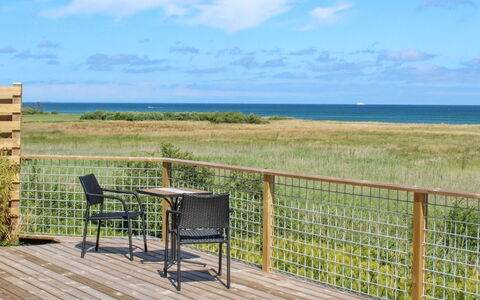 Marlena - 150M from the Sea: Zwembad, Buitenmeubels, Meubilair, Toevlucht, Flagstone, Eco Hotel, Schaduw, Stoel, Vrije Tijd, Landgoed