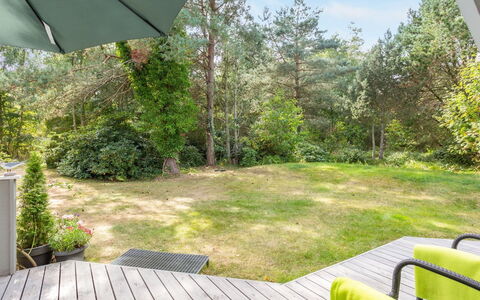 Snari - 400M from the Sea: Zwembad, Buitenmeubels, Meubilair, Toevlucht, Flagstone, Eco Hotel, Schaduw, Stoel, Vrije Tijd, Landgoed
