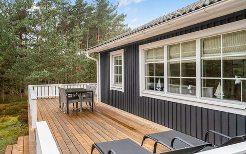 Syrine - 300M from the Sea: Dak, Huis, Huis, Verblijf, Siding, Landgoed, Oprit, Garden Gebouwen, Werf, Schuur