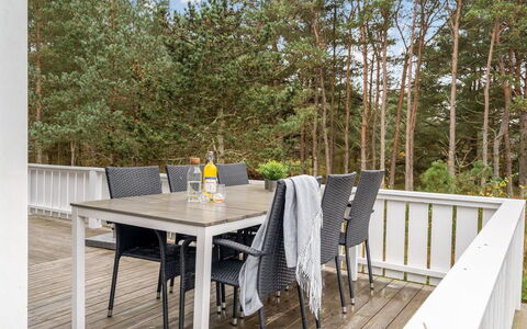 Syrine - 300M from the Sea: Dak, Huis, Huis, Verblijf, Siding, Landgoed, Oprit, Garden Gebouwen, Werf, Schuur