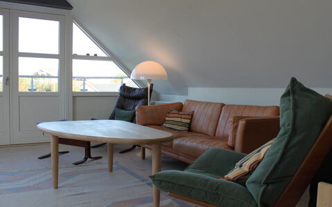 Tara - 300M from the Sea: Thatching, Verblijf, Huis, Dak, Huis, Boerderij, Hut, Landgoed, Dorp