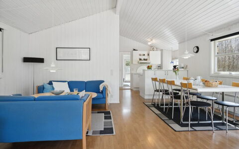 Nicklas - 2Km from the Sea: Zwembad, Buitenmeubels, Meubilair, Toevlucht, Flagstone, Eco Hotel, Schaduw, Stoel, Vrije Tijd, Landgoed
