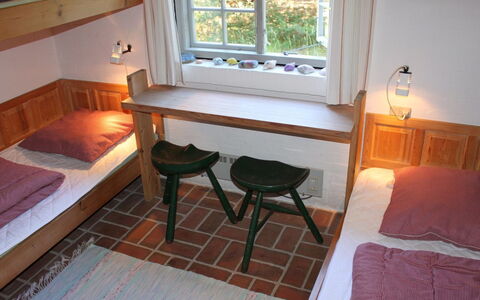 Gravers - 300M from the Sea: Zwembad, Buitenmeubels, Meubilair, Toevlucht, Flagstone, Eco Hotel, Schaduw, Stoel, Vrije Tijd, Landgoed