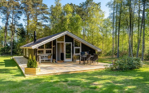 Vasa - 400M from the Sea: Hout, Huis, Veranda, Dek, Hardwood, Dak, Beits, Houten Vloer, Eco Hotel