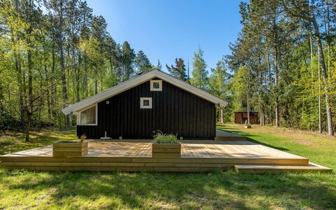 Vasa - 400M from the Sea: Hout, Huis, Veranda, Dek, Hardwood, Dak, Beits, Houten Vloer, Eco Hotel
