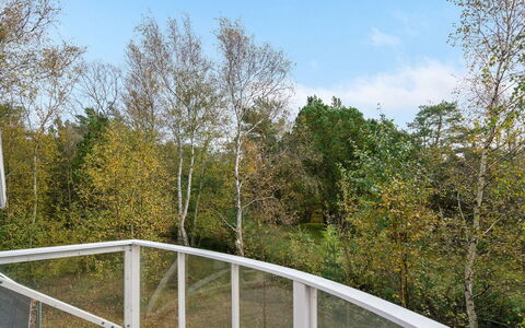 Henni - 2.5Km from the Sea: Zwembad, Buitenmeubels, Meubilair, Toevlucht, Flagstone, Eco Hotel, Schaduw, Stoel, Vrije Tijd, Landgoed