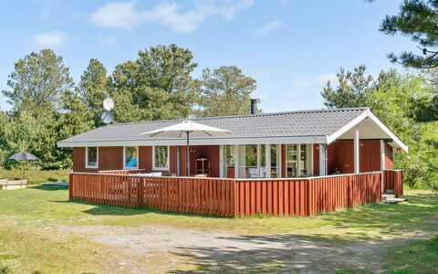 Hrefna - 350M from the Sea: Dak, Huis, Land Lot, Huis, Verblijf, Landgoed, Garden Gebouwen, Schaduw, Blokhut, Landscaping