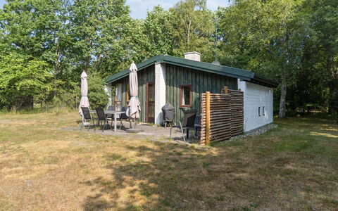 Matta - 800M from the Sea: Hout, Huis, Veranda, Dek, Hardwood, Dak, Beits, Houten Vloer, Eco Hotel