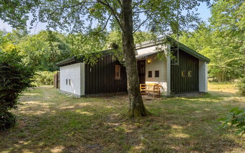 Matta - 800M from the Sea: Hout, Huis, Veranda, Dek, Hardwood, Dak, Beits, Houten Vloer, Eco Hotel