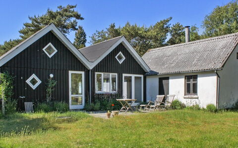 Hatem - 200M from the Sea: Hout, Huis, Veranda, Dek, Hardwood, Dak, Beits, Houten Vloer, Eco Hotel