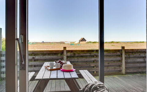 Thrineke - 200M from the Sea: Zwembad, Buitenmeubels, Meubilair, Toevlucht, Flagstone, Eco Hotel, Schaduw, Stoel, Vrije Tijd, Landgoed