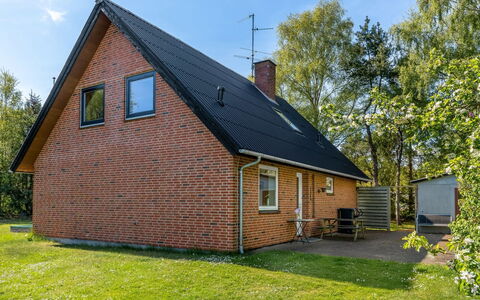 Ognen - 1.5Km from the Sea: Zwembad, Buitenmeubels, Meubilair, Toevlucht, Flagstone, Eco Hotel, Schaduw, Stoel, Vrije Tijd, Landgoed