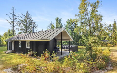 Santtu - 600M from the Sea: Zwembad, Buitenmeubels, Meubilair, Toevlucht, Flagstone, Eco Hotel, Schaduw, Stoel, Vrije Tijd, Landgoed