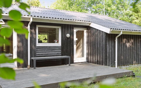 Gretelise - 2Km from the Sea: Woongebied, Dak, Voorstad, Oprit, Landgoed, Schoorsteen