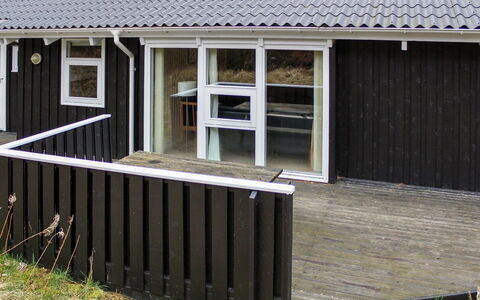 Eldmar - 500M from the Sea: Dak, Huis, Land Lot, Huis, Verblijf, Landgoed, Garden Gebouwen, Schaduw, Blokhut, Landscaping