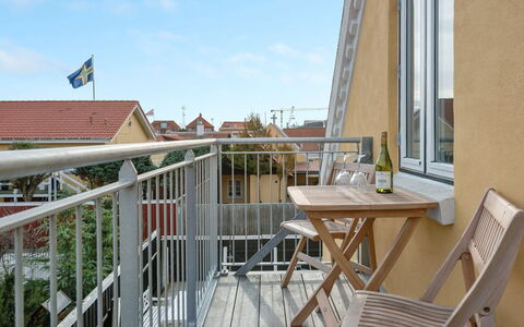 Liina - 200M from the Sea: Hout, Meubilair, Stoel, Balkon, Appartement, Dek, Buitenmeubels, Veranda, Beits, Leuning