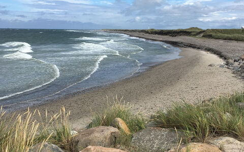 Märta - 300M from the Sea: Water, Kust, Wolk, Kust En Oceanic Landvormen, Kust, Horizon, Strand,  Felsen\, Zomer, Zee
