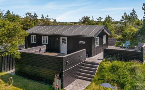 Thorkil - 800M from the Sea: Meubilair, Interieur Ontwerp, Flooring, Hout, Verdieping, Plafond, Houten Vloer, Stoel, Tafel, Verlichting