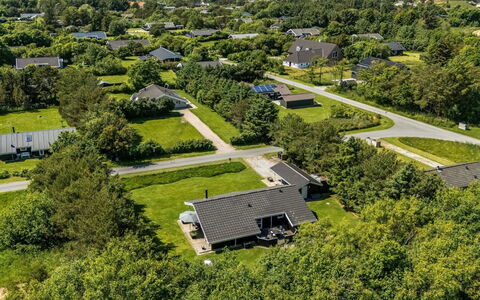 Vilmar - 1.2Km from the Sea: Groen, Vogelperspectief, Woongebied, Landschap, Luchtfotografie, Plain, Land Lot, Huis, Voorstad, Landelijk Gebied