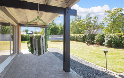Spase - 250M to the Fjord: Dak, Huis, Huis, Verblijf, Siding, Landgoed, Oprit, Garden Gebouwen, Werf, Schuur